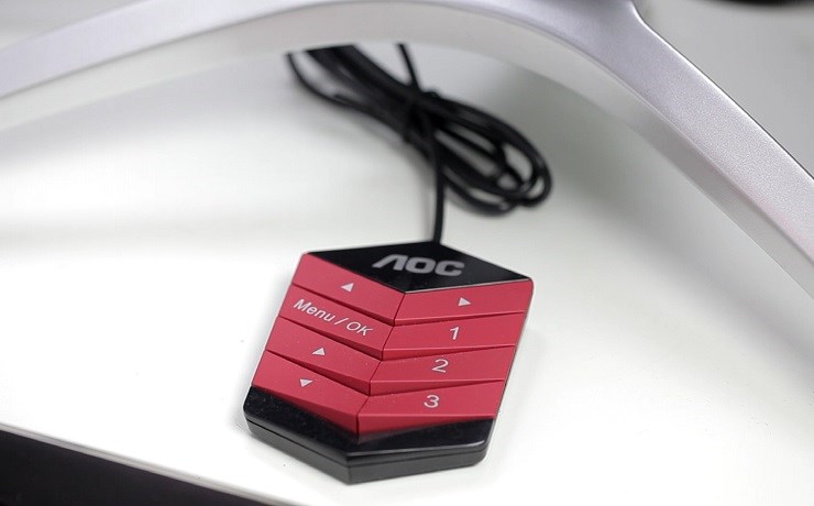 AOC Agon1.jpg